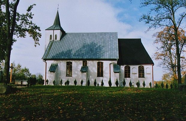 Kościół pw. św. Józefa Oblubieńca NMP w Charbrowie