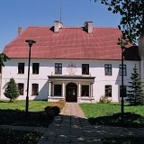 Zespół pałacowo-parkowy w Charbrowie