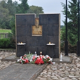 Pomnik ku czci ofiar Marszu Śmierci w Gęsi