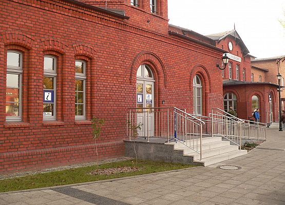 Punkt it na dworcu PKP w Lęborku fot. LOT "Ziemia Lęborska - Łeba" grafika