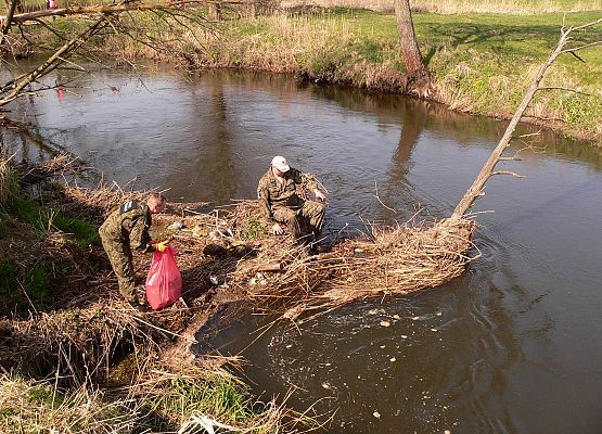 "Błękit rzeki dobrem Krainy 2015" [fot. LOT "Ziemia Lęborska - Łeba"]