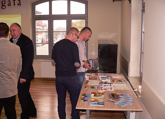 Grafika 8: O szlakach ziemi lęborskiej