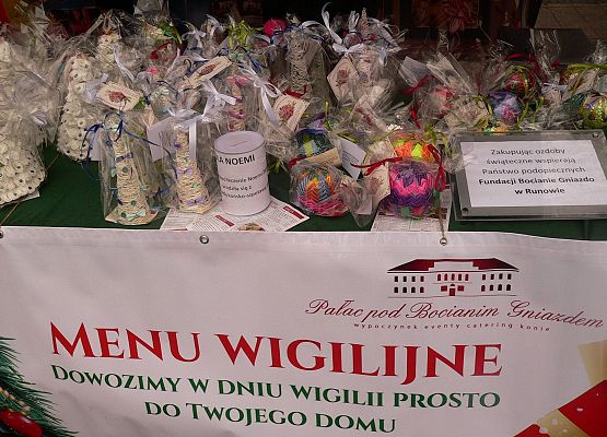 Grafika 10: II Jarmark Świąteczny – fotorelacja