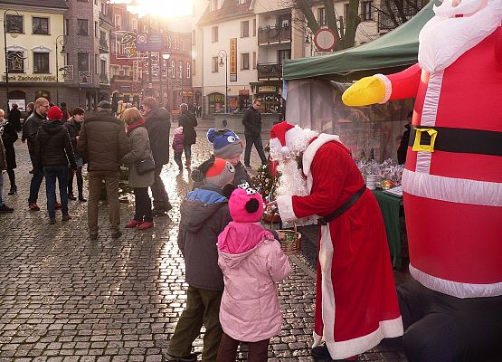 Grafika 7: II Jarmark Świąteczny – fotorelacja