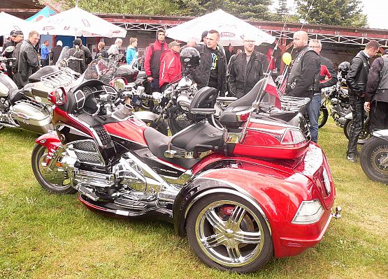 Grafika 7: Zawyły motory w Wilkowie!