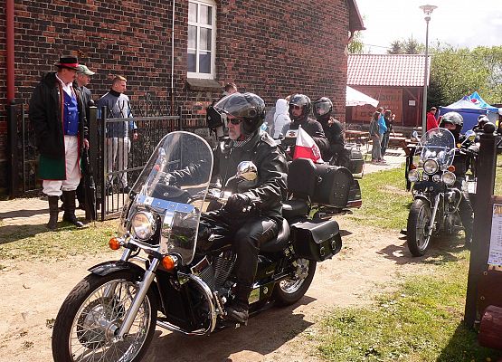 Grafika 10: Zawyły motory w Wilkowie!