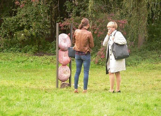 Grafika 10: V Plener Rzeźbiarski w Poraju – fotorelacja