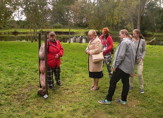 Grafika 11: V Plener Rzeźbiarski w Poraju – fotorelacja