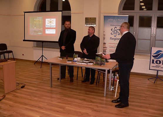 Grafika 2: Nowy przewodnik turystyczny