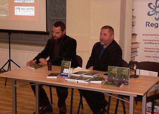 Grafika 3: Nowy przewodnik turystyczny