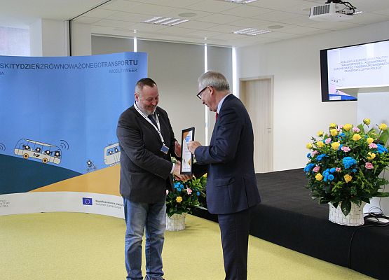 Grafika 4: Wyróżnienie za Dzień Bez Samochodu