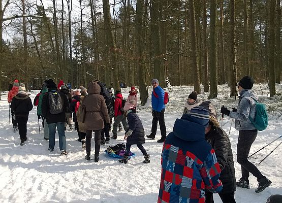 Grafika 13: Nad Jezioro Czarne w śnieżnej bieli