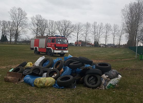 Grafika 12: Mniej odpadów w rzece Łebie