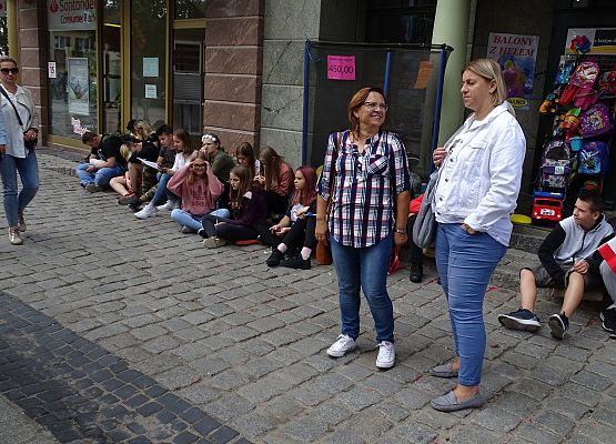 Grafika 7: Osiem nowel na ósmą edycję