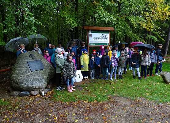 Grafika 6: Uczcili pamięć pocztyliona