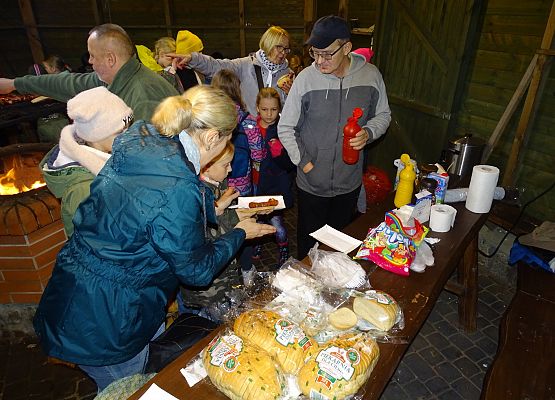 Grafika 9: Uczcili pamięć pocztyliona