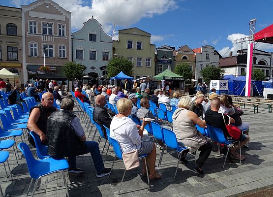 Grafika 3: Kaszubi świętowali w Pucku