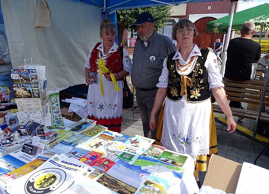 Grafika 4: Kaszubi świętowali w Pucku