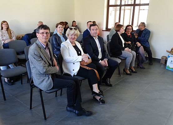 Grafika 2: "Łączy nas rzeka Łeba" &ndash; oferta LOT-u dla samorządów