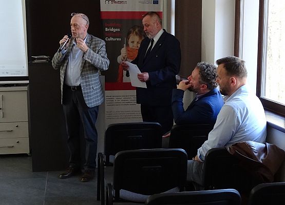 Grafika 12: "Łączy nas rzeka Łeba" &ndash; oferta LOT-u dla samorządów