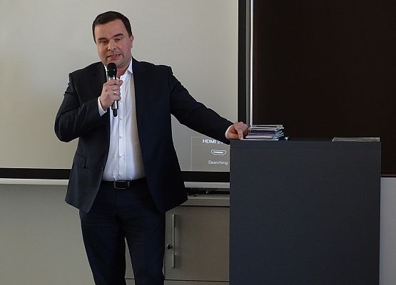 Grafika 14: "Łączy nas rzeka Łeba" &ndash; oferta LOT-u dla samorządów