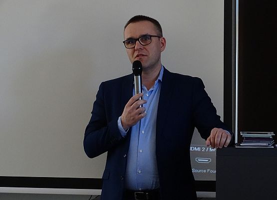 Grafika 16: "Łączy nas rzeka Łeba" &ndash; oferta LOT-u dla samorządów