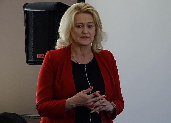 Grafika 18: "Łączy nas rzeka Łeba" &ndash; oferta LOT-u dla samorządów