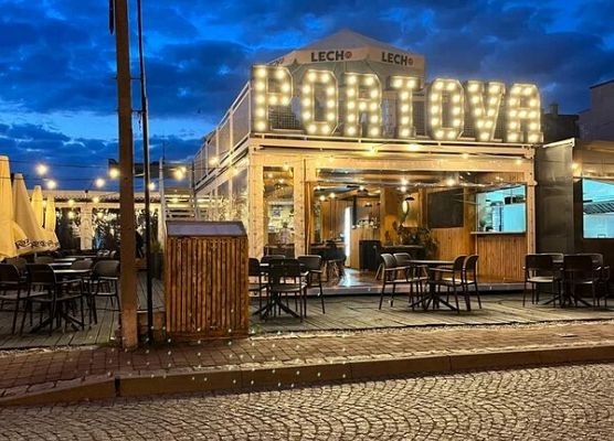 Zdjęcie ze strony nicelocal.pl grafika