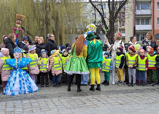 Grafika 8: Witaj wiosno, żegnaj zimo!