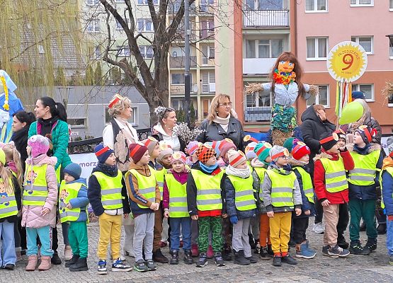 Grafika 9: Witaj wiosno, żegnaj zimo!