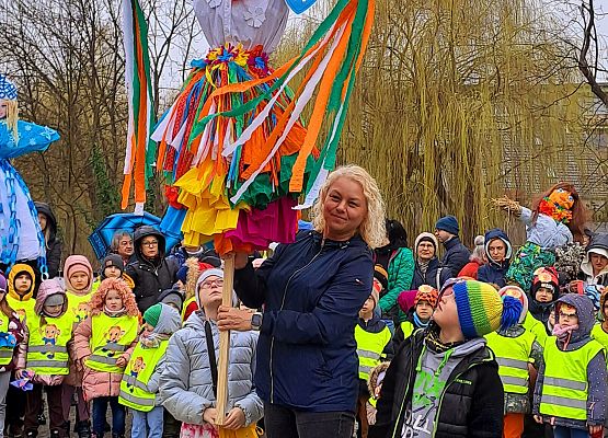 Grafika 15: Witaj wiosno, żegnaj zimo!