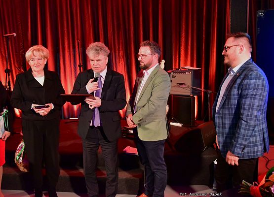 Grafika 22: 20 lat minęło