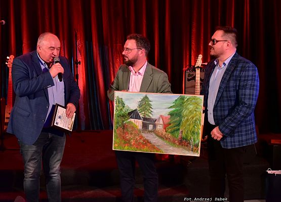 Grafika 28: 20 lat minęło