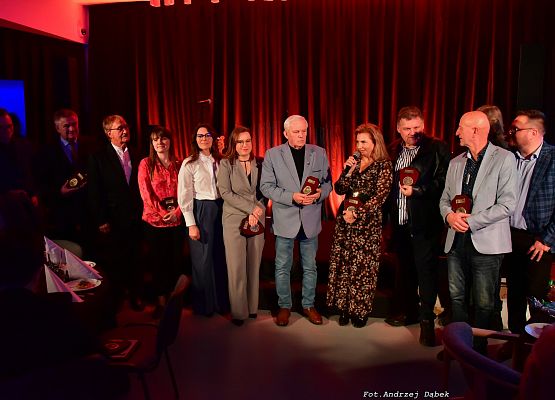 Grafika 34: 20 lat minęło