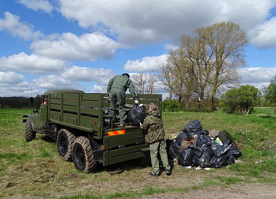 Grafika 19: Zebraliśmy tonę nieczystości znad Łeby i Okalicy