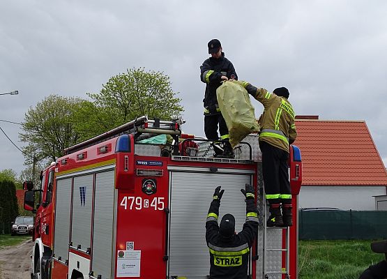 Grafika 17: Zebraliśmy tonę nieczystości znad Łeby i Okalicy