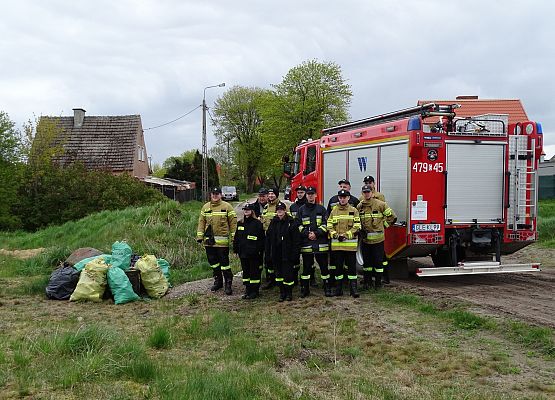 Grafika 18: Zebraliśmy tonę nieczystości znad Łeby i Okalicy