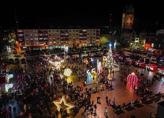 Grafika 3: II Jarmark Bożonarodzeniowy w Lęborku