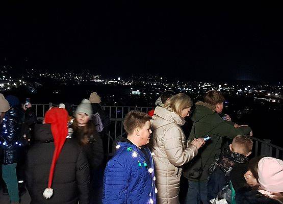 Grafika 9: Wieczorna lęborska wędrówka w świątecznej scenerii