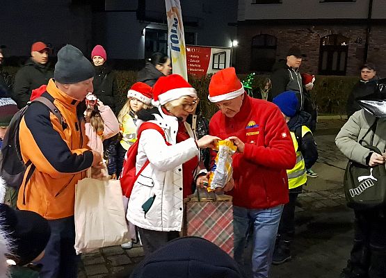 Grafika 14: Wieczorna lęborska wędrówka w świątecznej scenerii