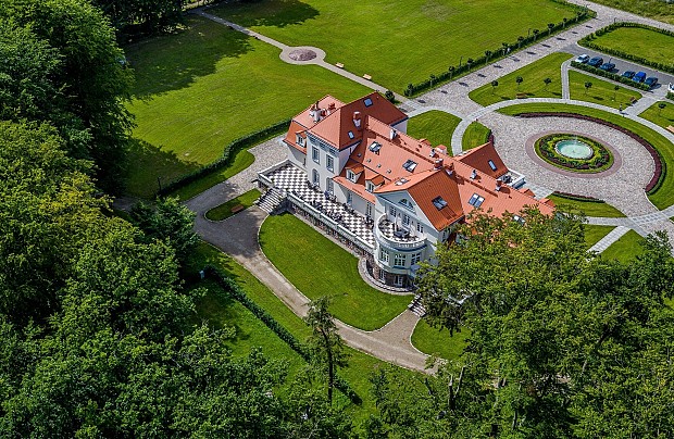 Zdjęcie ze strony www.facebook.com/palac.lebunia