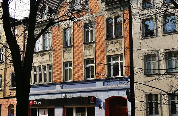 Kamienica przy ul. Mikołaja Reja 26