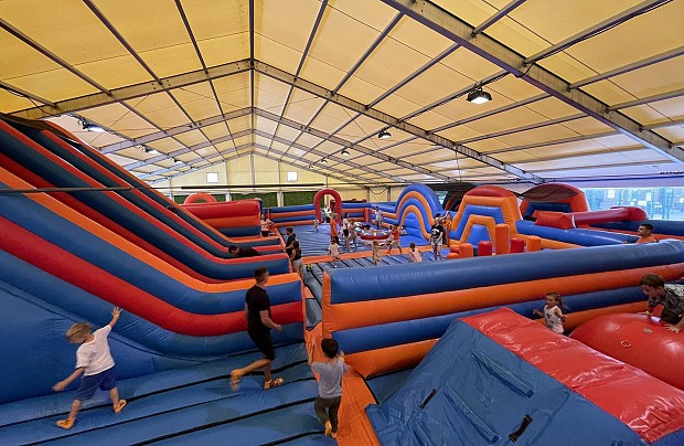 Zdjęcie ze strony www.facebook.com/funlandiadmuchanyparkrozrywki