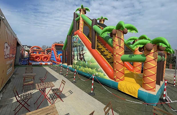 Zdjęcie ze strony www.facebook.com/funlandiadmuchanyparkrozrywki