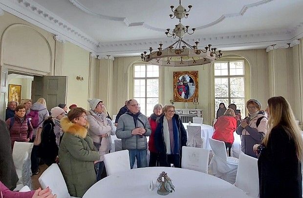 Zespół pałacowo-parkowy w Grąbkowie