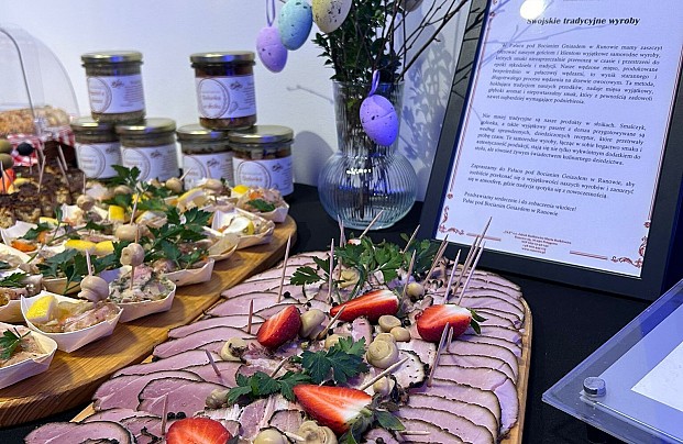 Zespół pałacowo-parkowy w Runowie