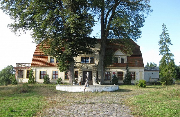 Zdjęcie ze strony www.facebook.com/p/Dwor-Paraszyno-100080588703334