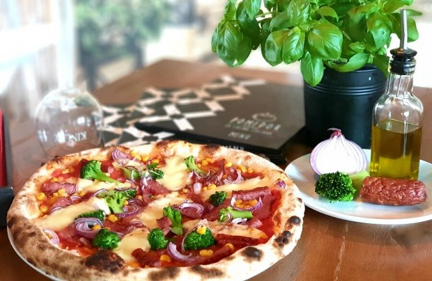 Zdjęcie ze strony www.pomidor.upmenusite.com