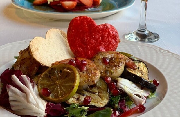 Zdjęcie ze strony www.facebook.com/restauracjarozanalebork