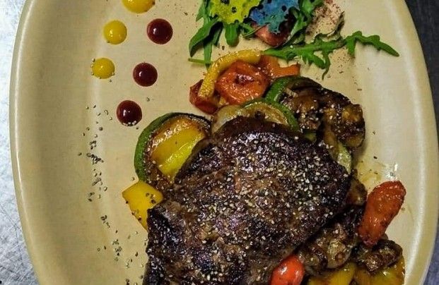 Zdjęcie ze strony www.facebook.com/dworgoralskikrywan